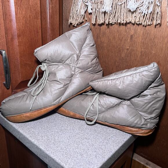 Vintage Eddie Bauer Down Booties XL 60s Sunrise Tag Goose Slippers Khaki Tan USA - Picture 8 of 8